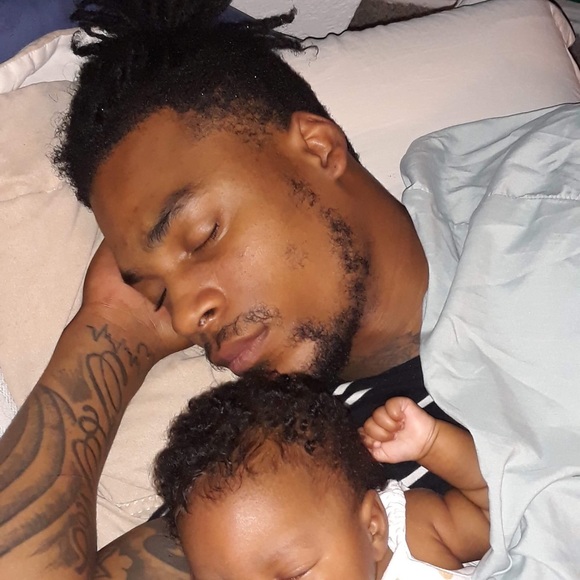 Meet your Posher, Devonte - Picture 1 of 1